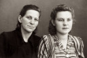 1951, Елена Ивановна Калмыкова (Сергеева) с дочерью Тамарой Георгиевной Сергеевой [№ 10005]