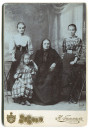 1909, Анисья Петровна Захарова с внучками Верой, Ольгой и Ольгой [№ 25146]