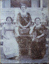 1913, Александра Петровна Мазаева (Курьянова), Анна Петровна Мазаева (Курьянова) и Матрена Петровна Мазаева [№ 07009]