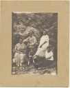 1924, Анна Алексеевна Суркова, а в белом платье внизу сидит её дочь Тамара [№ 23008]