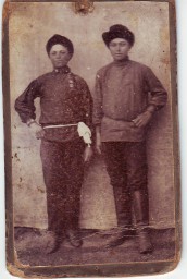 1910, Двоюродные братья Иван Иванович и Андрей Павлович Лоскутовы