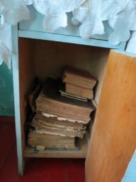 Старинные библии дома у Анны Григорьевны